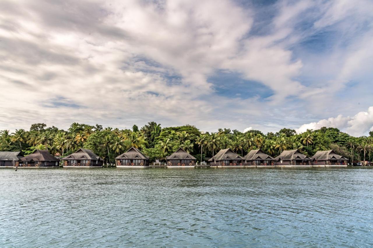 Hotel Club Mahindra Ashtamudi Nīndakara Exteriér fotografie
