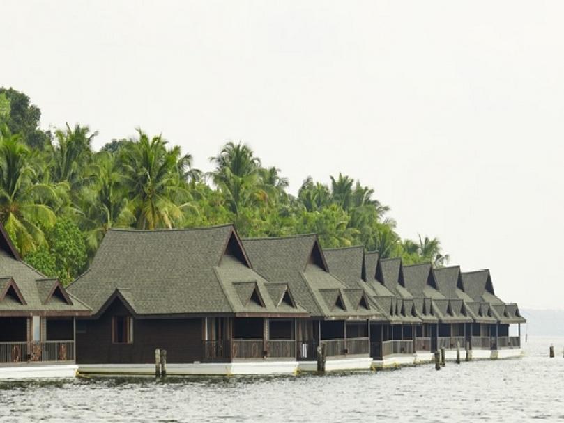 Hotel Club Mahindra Ashtamudi Nīndakara Exteriér fotografie