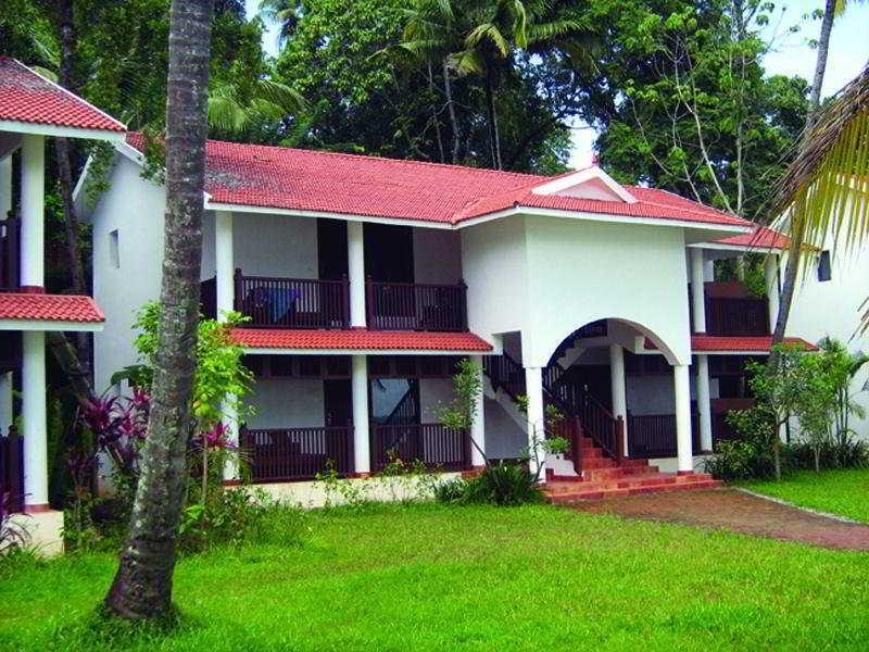 Hotel Club Mahindra Ashtamudi Nīndakara Exteriér fotografie
