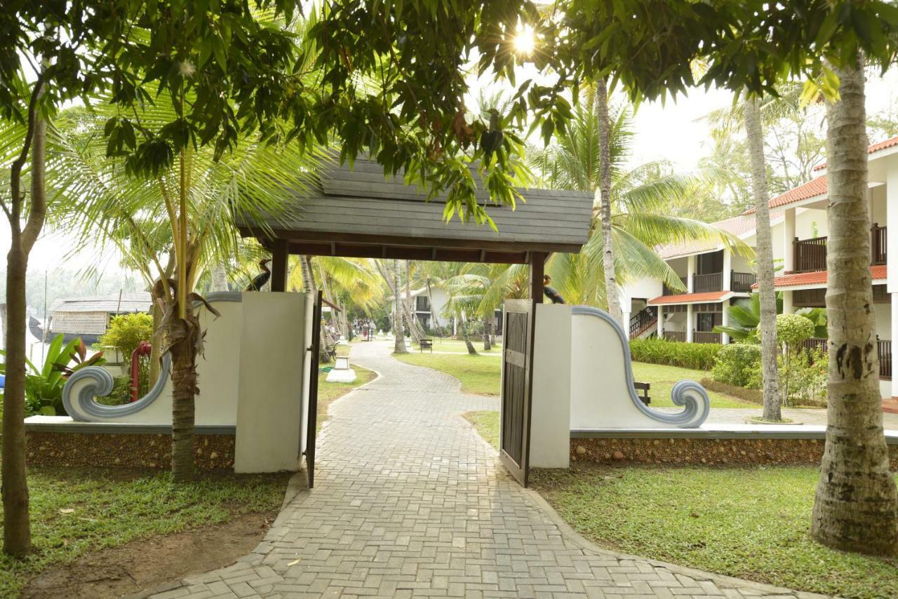 Hotel Club Mahindra Ashtamudi Nīndakara Exteriér fotografie